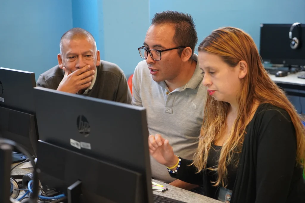 ¿De qué hablamos cuando hablamos de usar el Internet en Grupo?